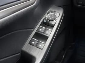 Ford Kuga thumbnail 27