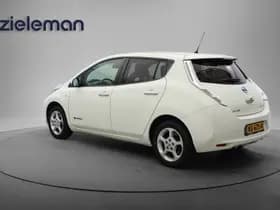 Nissan Leaf thumbnail 2