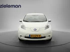 Nissan Leaf thumbnail 15