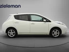 Nissan Leaf thumbnail 16