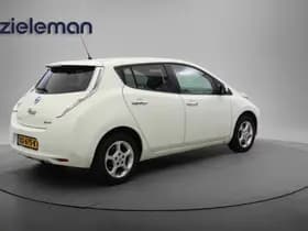 Nissan Leaf thumbnail 17