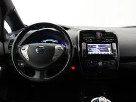 Nissan Leaf thumbnail 3