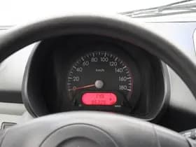 Suzuki Alto thumbnail 16