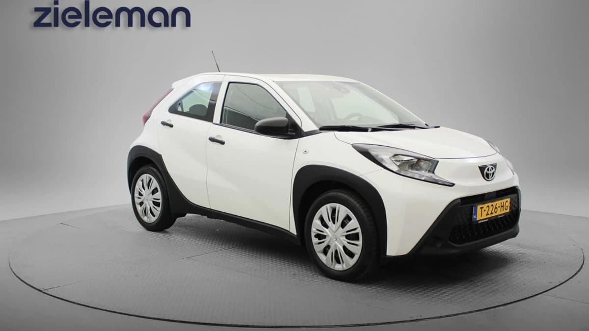 Toyota Aygo X — foto 1