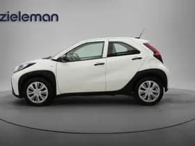 Toyota Aygo X thumbnail 16