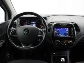 Renault Captur thumbnail 3