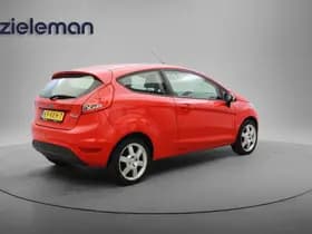 Ford Fiesta thumbnail 9