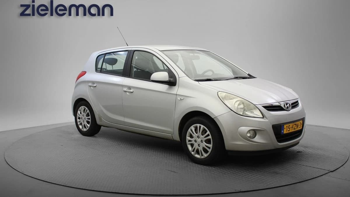 Hyundai i20 — foto 1
