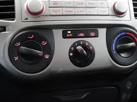 Hyundai i20 thumbnail 23