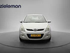 Hyundai i20 thumbnail 10