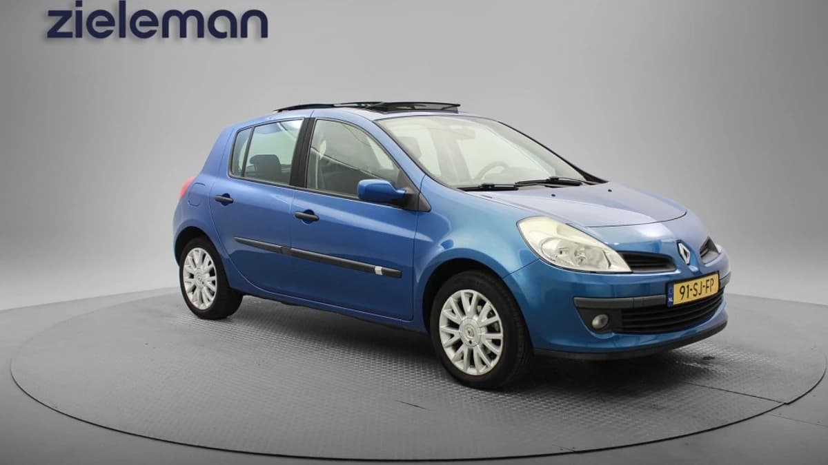 Renault Clio — foto 1