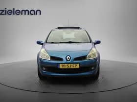Renault Clio thumbnail 12