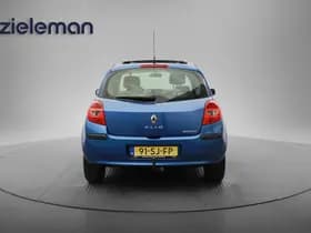 Renault Clio thumbnail 15
