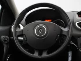 Renault Clio thumbnail 18