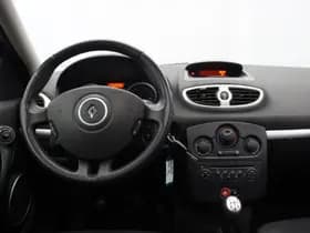 Renault Clio thumbnail 4