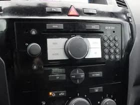 Opel Zafira thumbnail 25