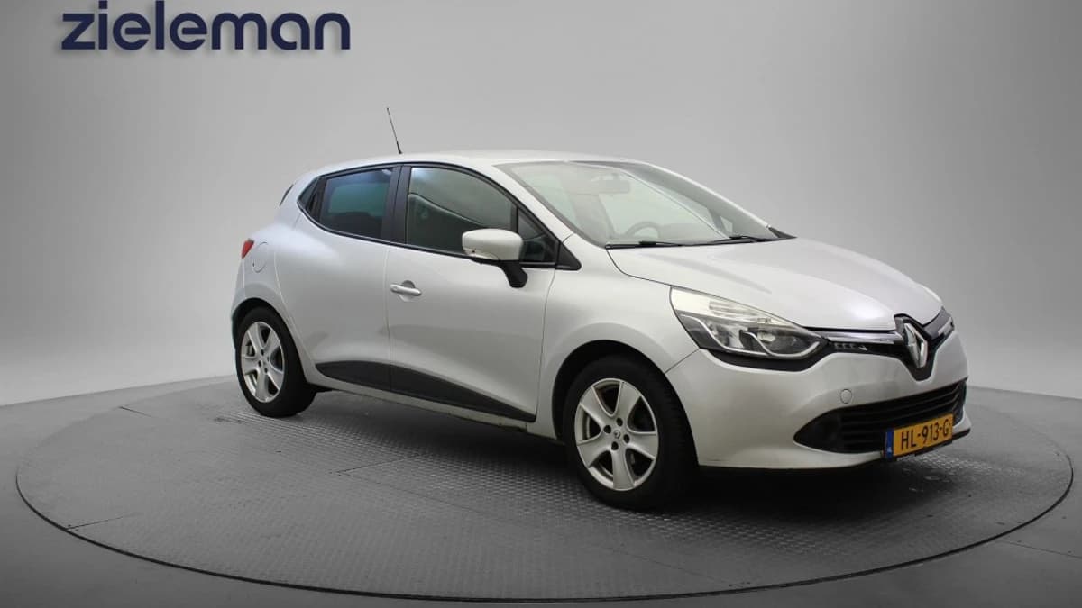 Renault Clio — foto 1