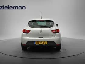 Renault Clio thumbnail 12