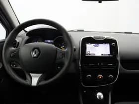 Renault Clio thumbnail 3