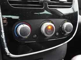 Renault Clio thumbnail 23