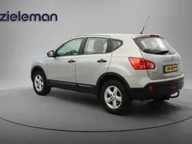 Nissan Qashqai thumbnail 2