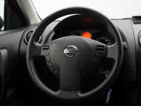 Nissan Qashqai thumbnail 16