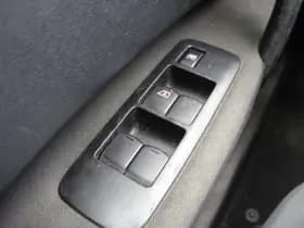 Nissan Qashqai thumbnail 24