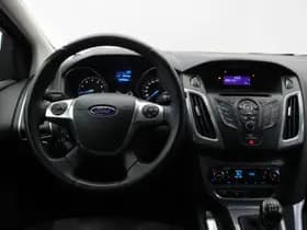 Ford Focus thumbnail 3