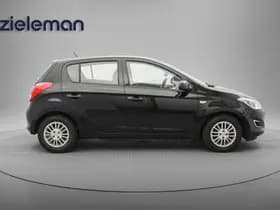 Hyundai i20 thumbnail 12