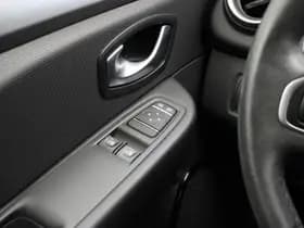 Renault Clio thumbnail 23