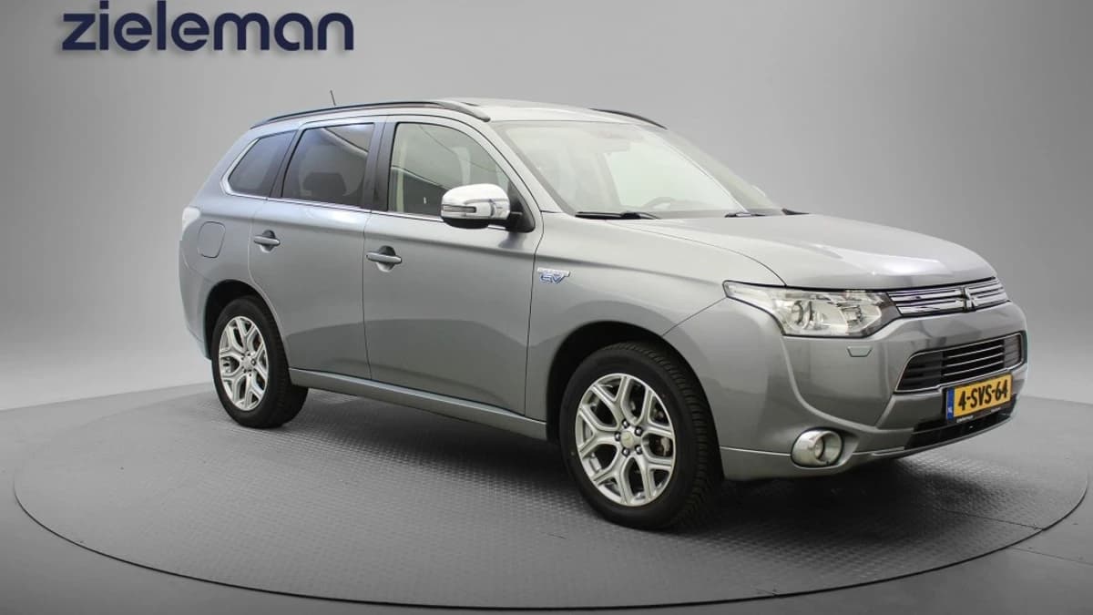 Mitsubishi Outlander — foto 1