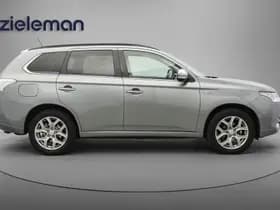 Mitsubishi Outlander thumbnail 18
