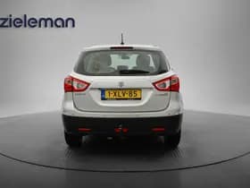 Suzuki SX4 S-Cross thumbnail 13