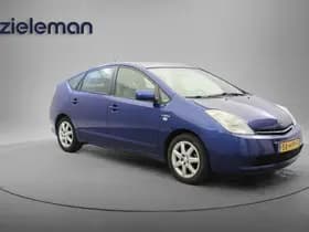 Toyota Prius thumbnail 1
