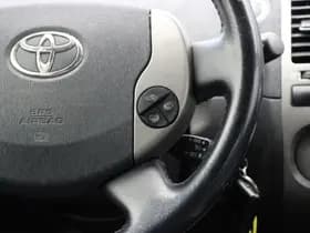 Toyota Prius thumbnail 16