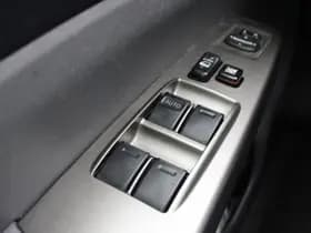 Toyota Prius thumbnail 23