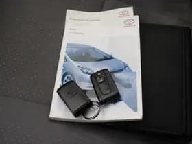 Toyota Prius thumbnail 24