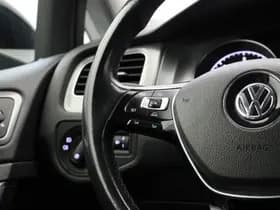 Volkswagen Golf thumbnail 16