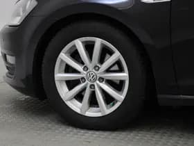 Volkswagen Golf thumbnail 28