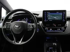 Toyota Corolla thumbnail 3