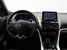 Mitsubishi Eclipse Cross thumbnail 3