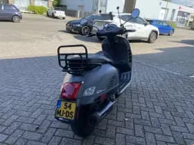 Piaggio Scooter GTS 300ie TouringABS thumbnail 6