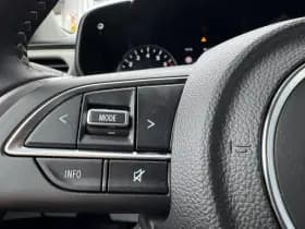 Suzuki Swift 1.2 Style Smart Hybrid | ACC | Climate | Stoelverwarming thumbnail 9