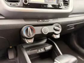 Kia Stonic 1.0 T-GDi DynamicLine | Navi | Camera | AUTOMAAT thumbnail 17