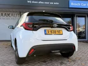 Toyota Yaris 1.5 Hybrid Dynamic | Keyless | Camera | Stoelverwarming thumbnail 5