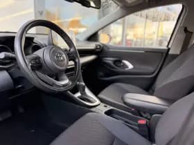 Toyota Yaris 1.5 Hybrid Dynamic | Keyless | Camera | Stoelverwarming thumbnail 6