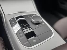 BMW 3 Serie Touring 320e | Facelift | Widescreen | Camera | Leder thumbnail 13