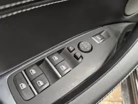 BMW X4 xDrive20i Business Edition + | Pano | M Pakket | Laser thumbnail 17