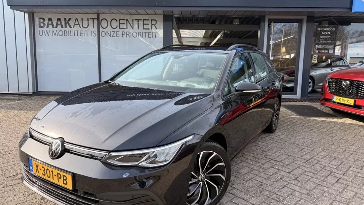 Volkswagen Golf Variant 1.5 eTSI Life Business | Virtual CP | Memory | Camera — foto 1