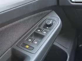 Volkswagen Golf 1.0 TSI Life | Navi | Camera | Adaptive cruise thumbnail 21